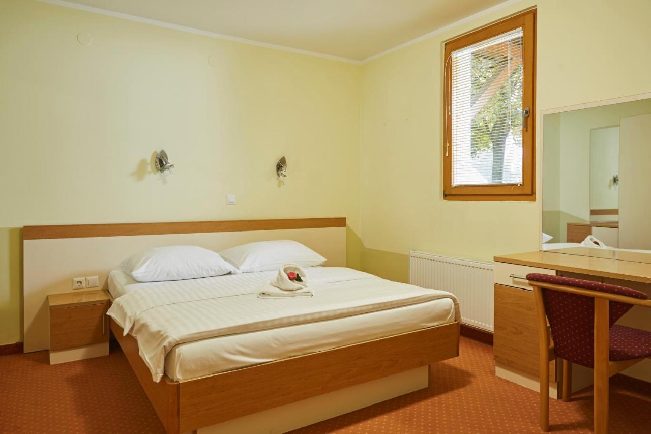 Thermal Apartments レンダヴァ エクステリア 写真
