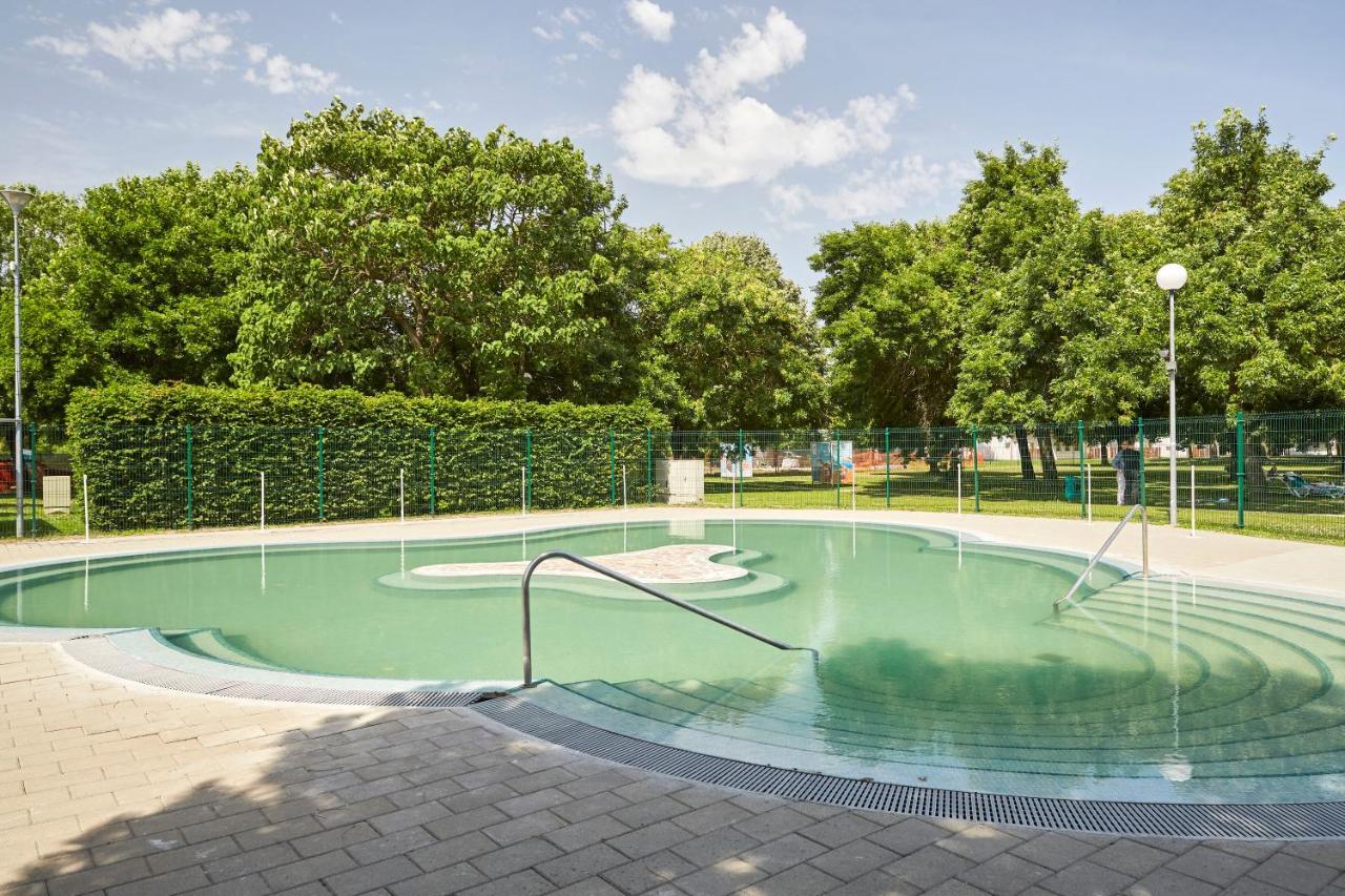 Thermal Apartments レンダヴァ エクステリア 写真
