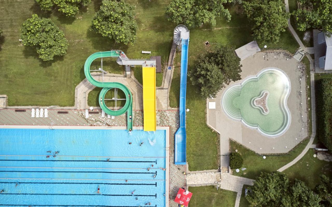 Thermal Apartments レンダヴァ エクステリア 写真